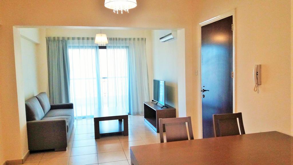 101 Mandritis Court Apartment Larnaca Ngoại thất bức ảnh